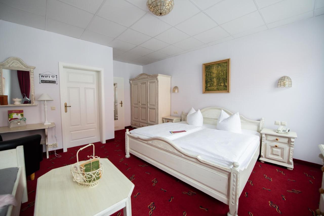 Hotel Zum Vetter Finsterwalde Ngoại thất bức ảnh
